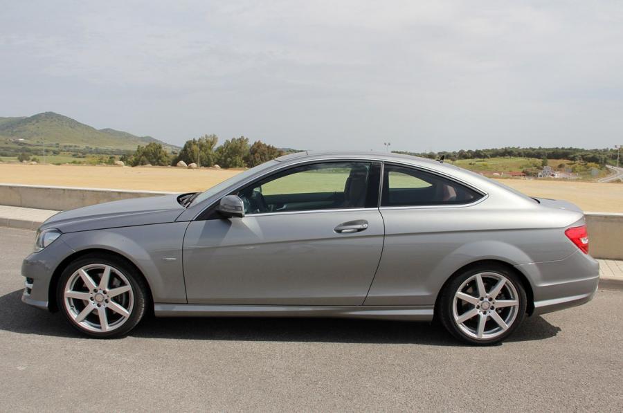  Mercedes-Benz C-Class Coupe 2012 года  (фото 14 из 99)